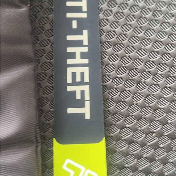 New Travelon Anti-Theft Signature Messenger Bag Gray Brown. Red Interior. - Picture 3 of 11